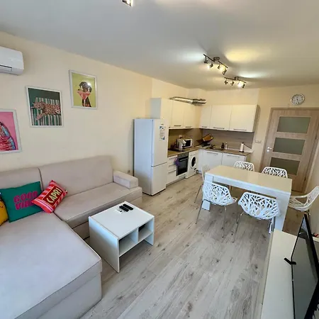 Lägenhet Above The Sea Luxury Varna